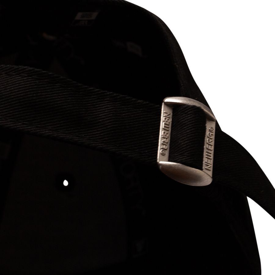 Liverpool Cap 9Forty Core - Black/White Kids-SoccerKits Hub | Buy Soccer Jerseys Online